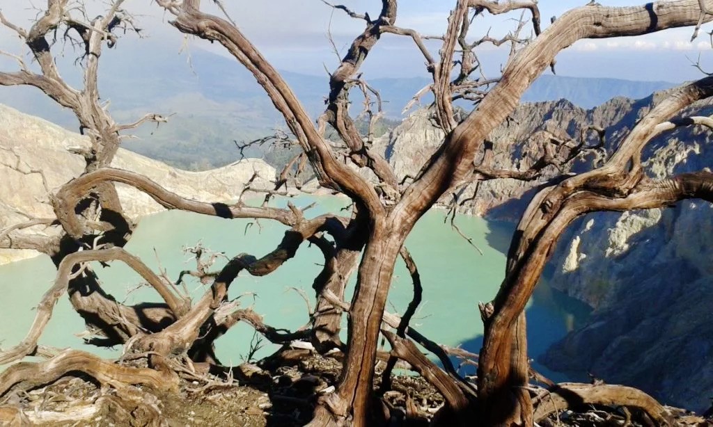 Hiking Ijen Crater lake