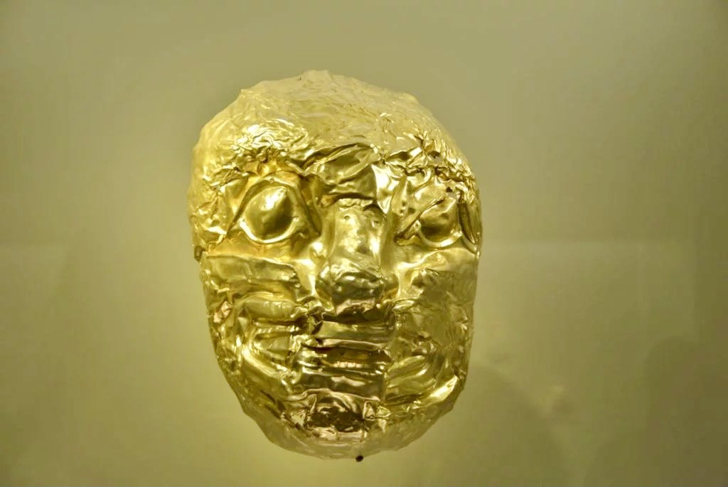 golden mask in Bogota The Gold Museum