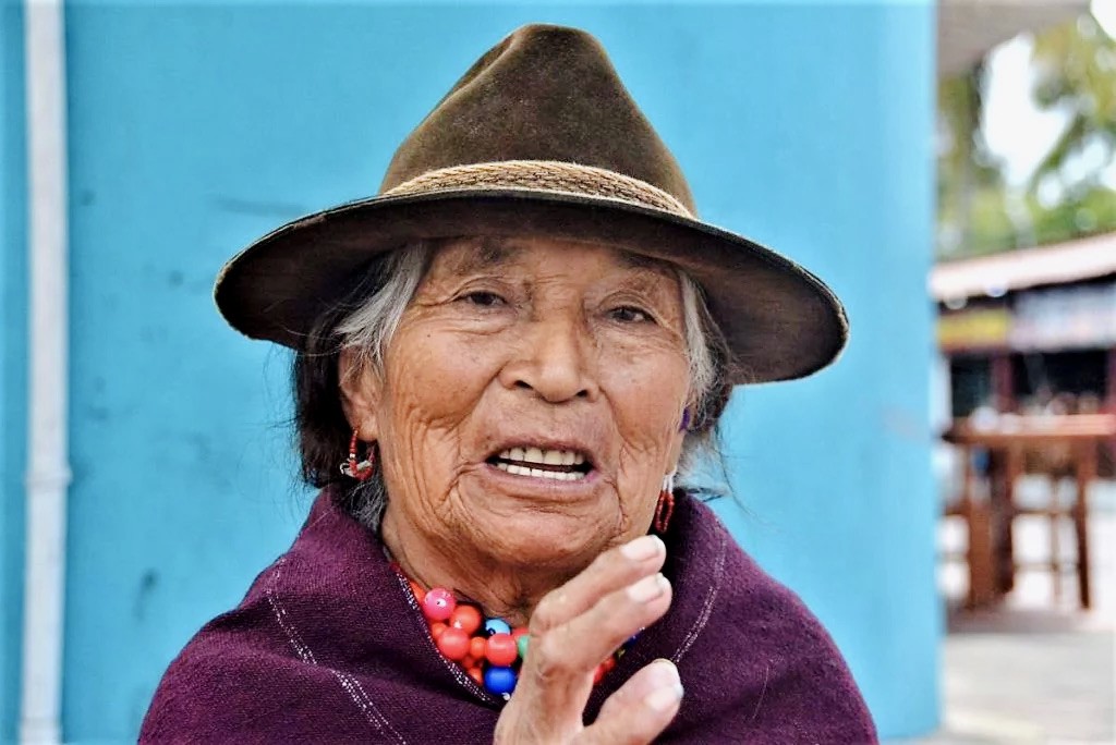 women at San Cristobal