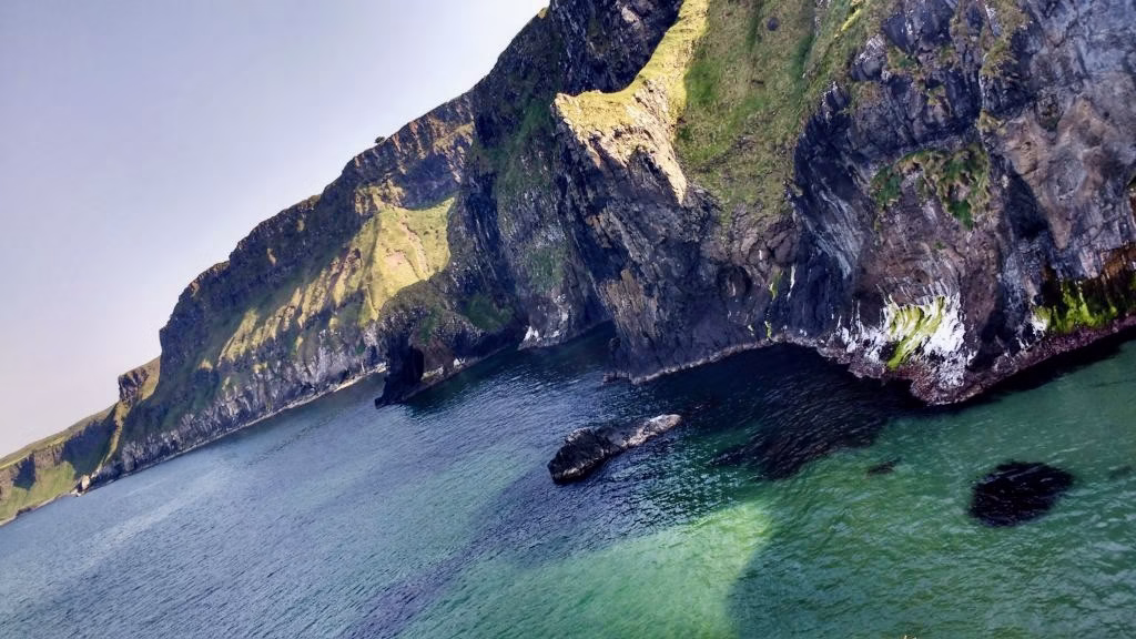Top 10 best hikes in Ireland - Emerald cliff of Ireland