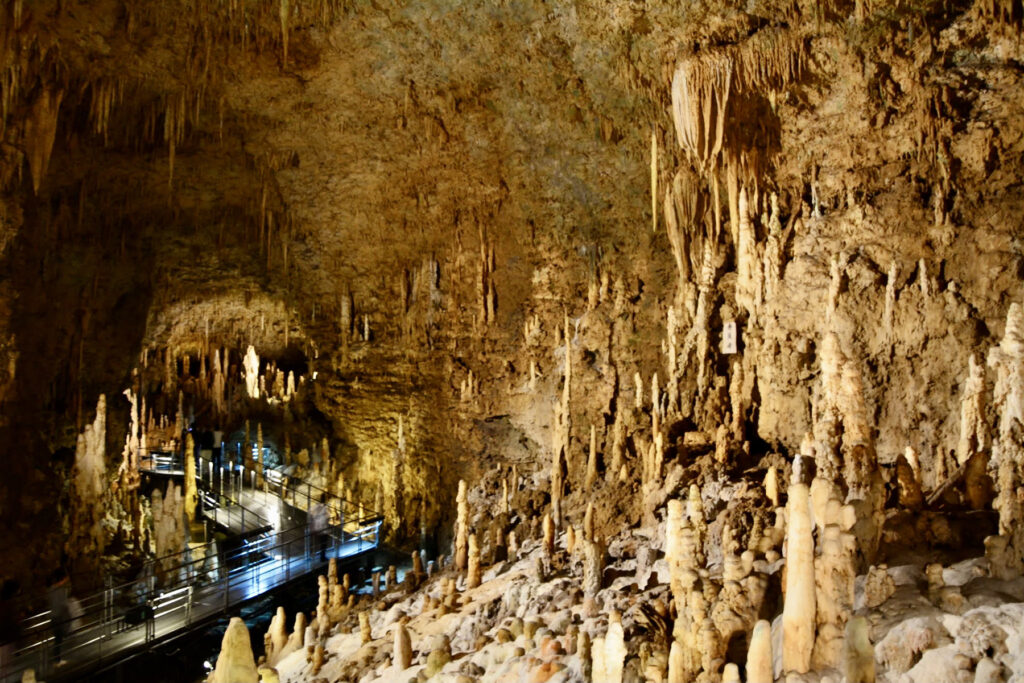 Limestone formations in Gyokusendo caves