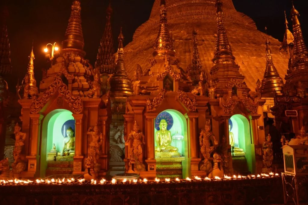 Statues of Buddha at Shwedagon Pagoda
