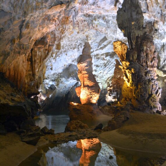 Phong Nha Cave - biggest caves in the world, Vietnam