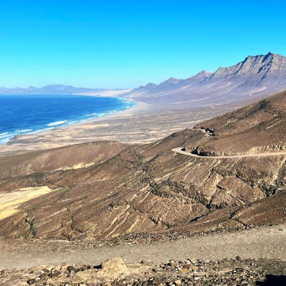 How to get to Cofete Beach - travel guide to natural wonder of Fuerteventura