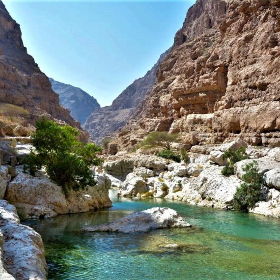 Secret places of best canyon hikes in Oman - www.freestyletraveling.com