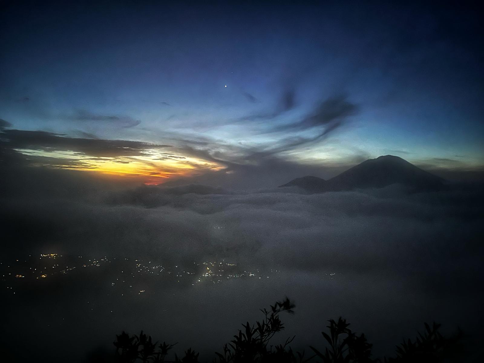 Everything you need to know before hiking Mount Batur in Bali – my day tour experience.