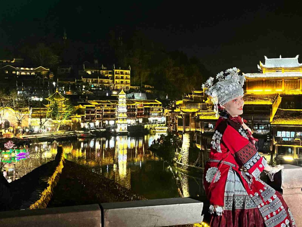 Phoenix Ancient Town - Magic things to see in Phoenix Ancient Town in Fenghuang County in China.