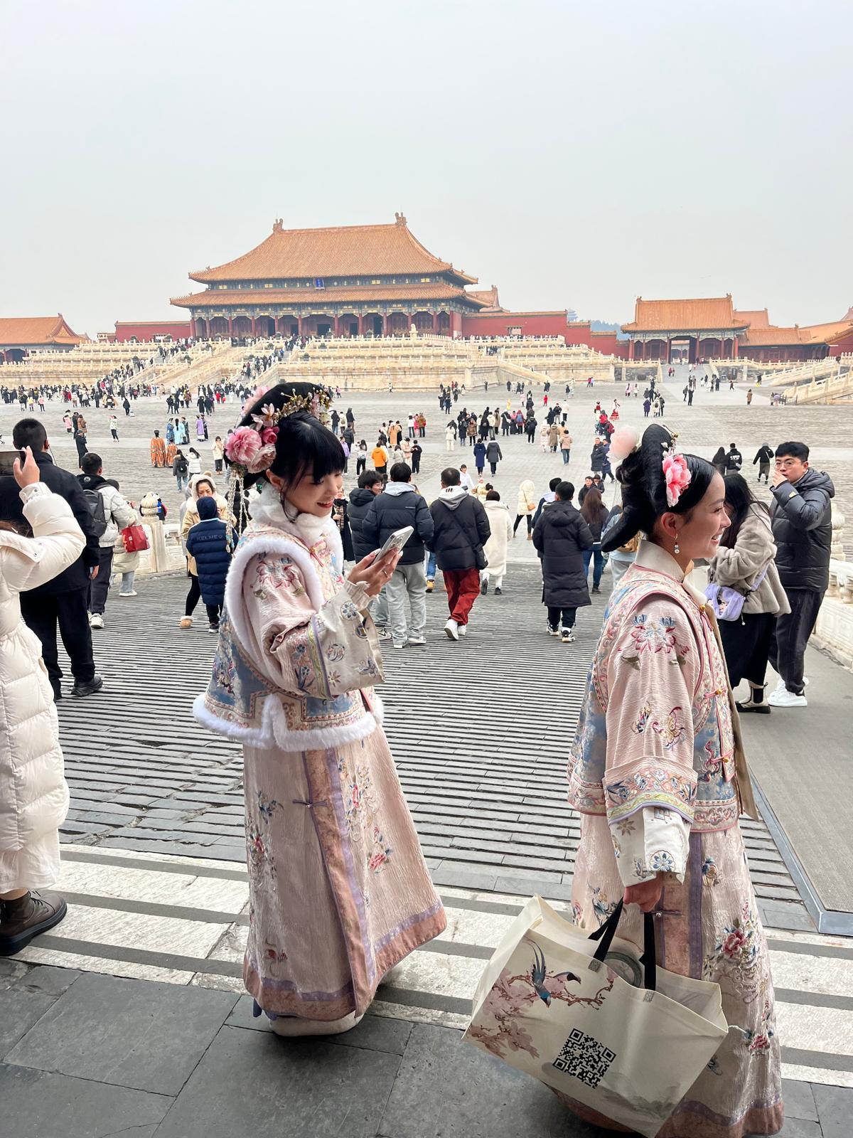 Everything you need to know before visiting the Forbidden City Palace in Beijing.