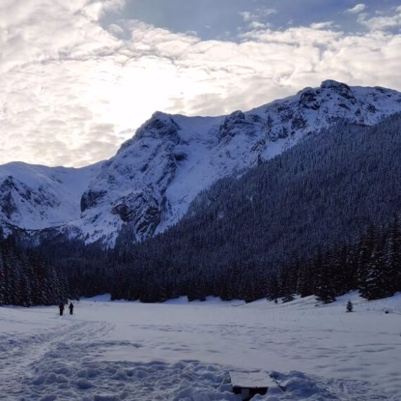 Full guide on Giewont hike in Zakopane in Tatra Mountains.