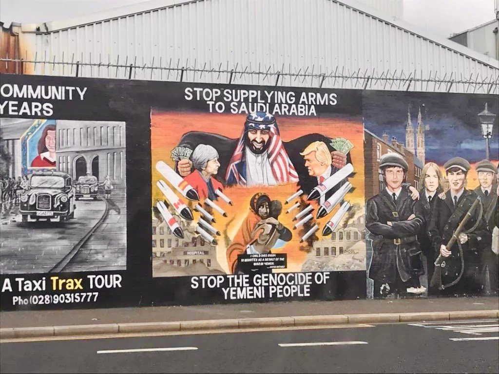 Unique Belfast black cab tours of Northern Ireland.