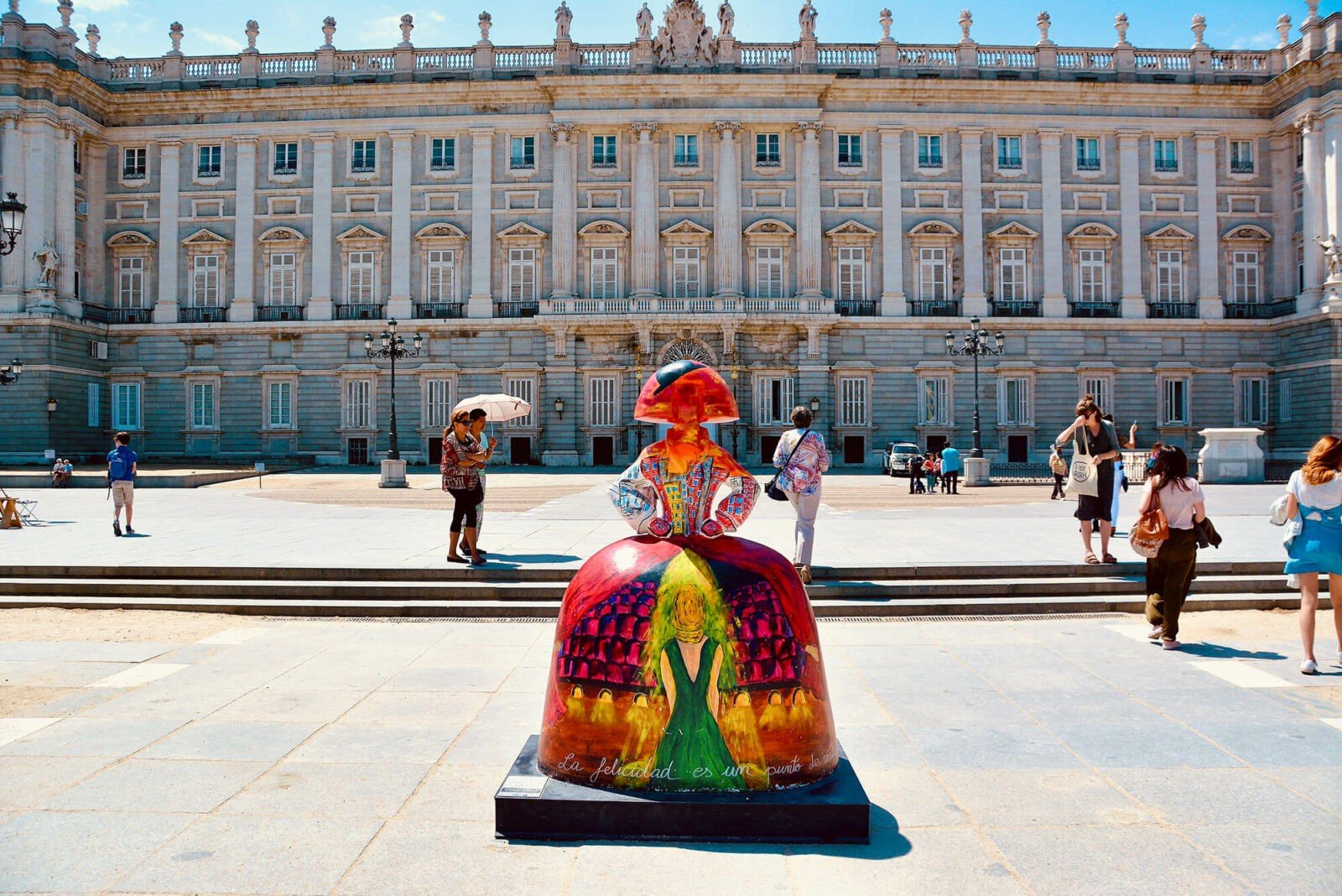 Discover the streets of Madrid 5 days itinerary.