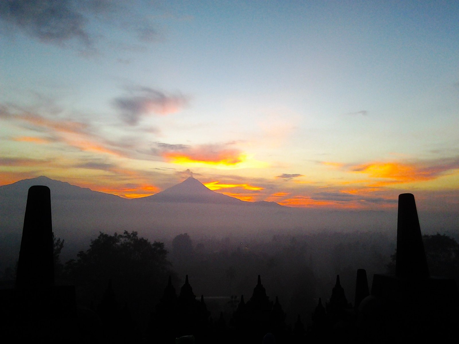 How to get to Borobudur Temple – the most mystique place in Indonesia!