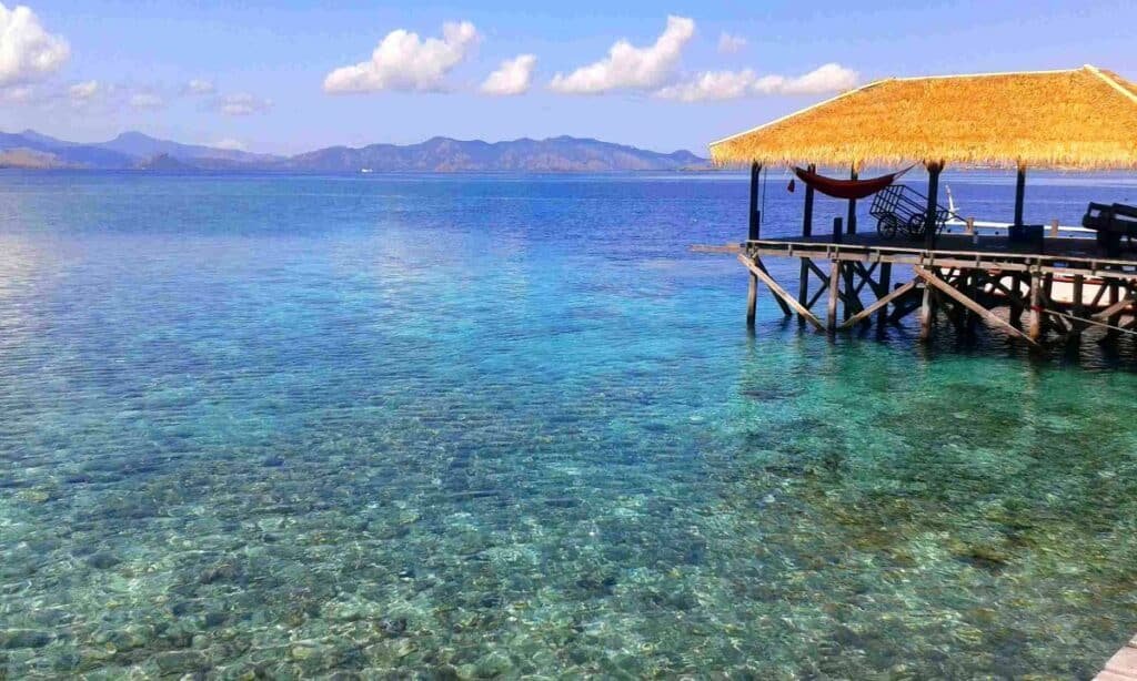Kanawa Island paradise beach in Indonesia.
