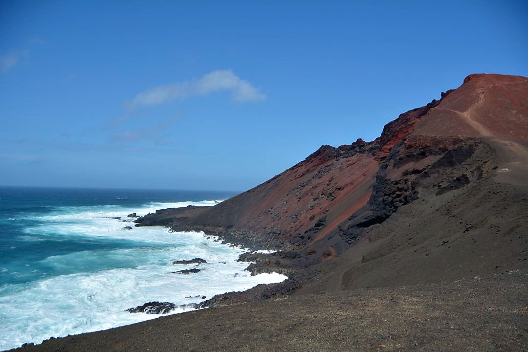 Volcano hikes in Lanzarote
