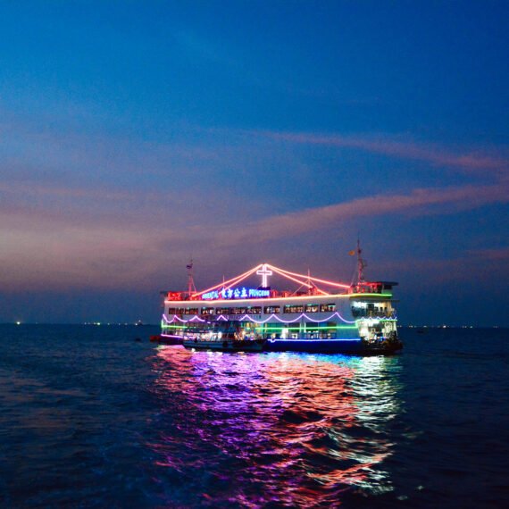 Walking Street Pattaya – most famous entertainment hub Thailand.