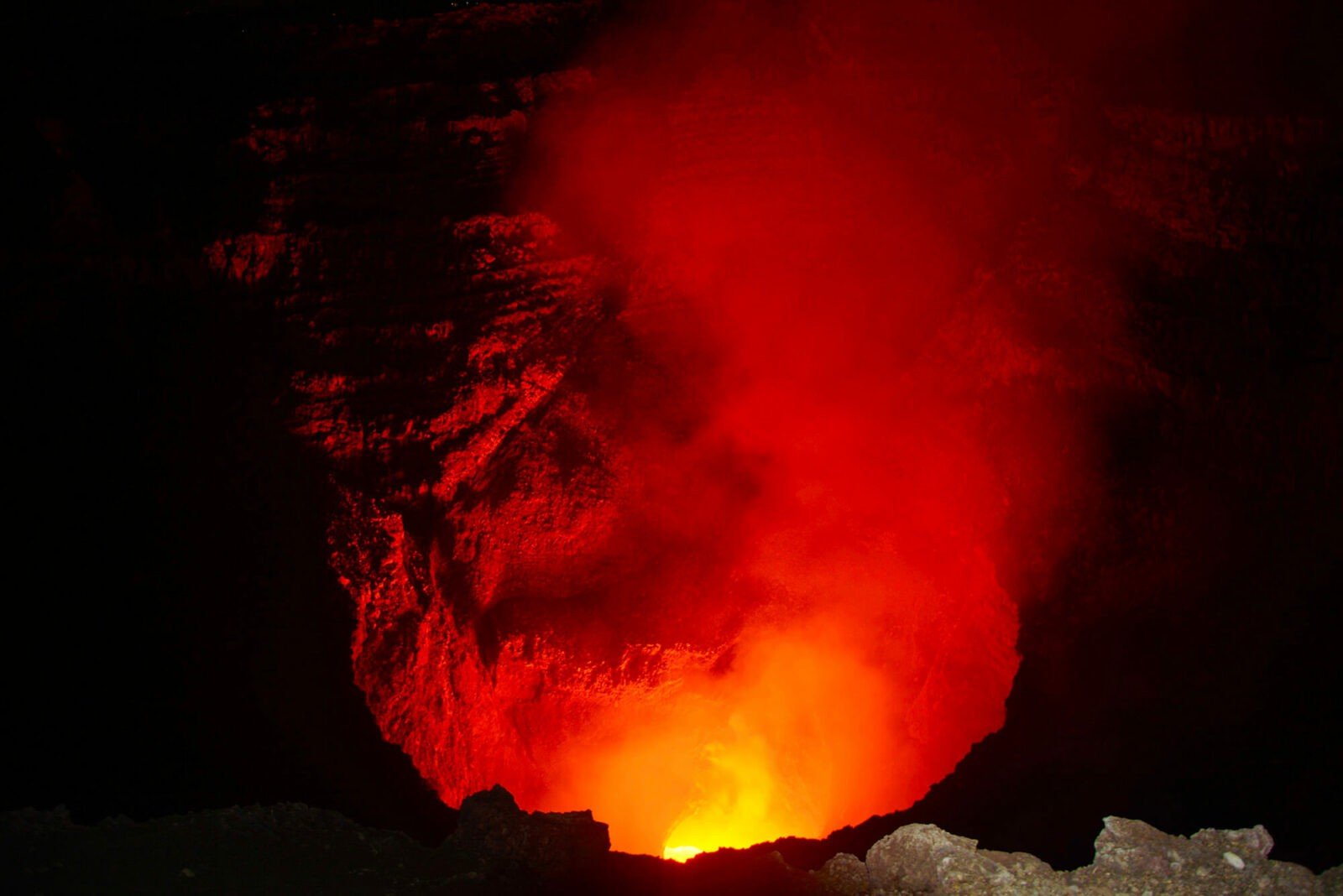 Masaya Volcano night tour lava watching-Nicaragua.