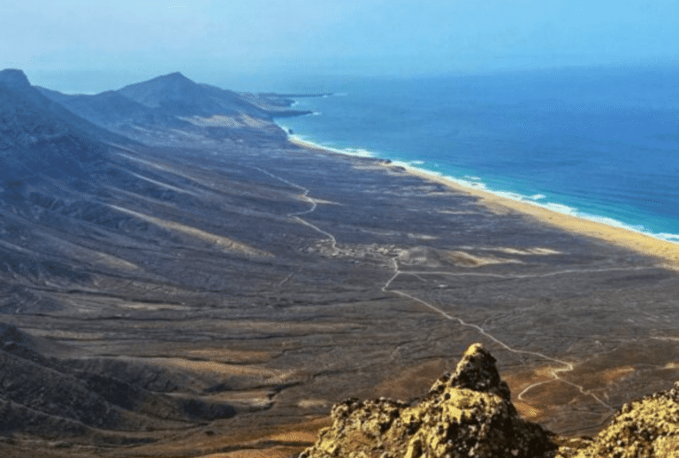 hiking Pico de la Zarza in Fuerteventura