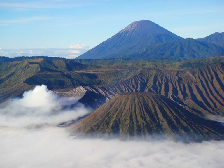 Best Volcano hikes in Java