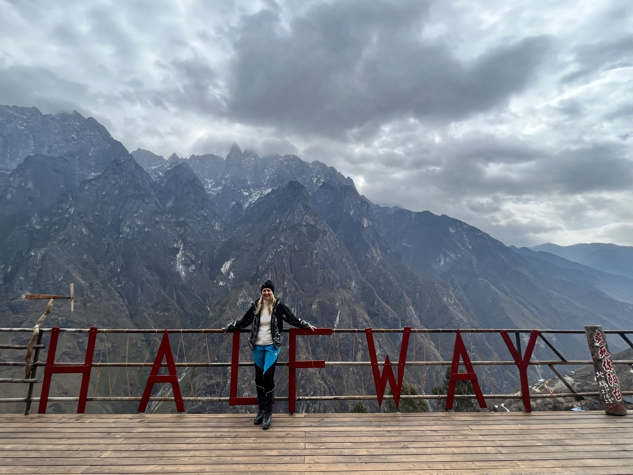 hiking Tiger Leaping Gorge