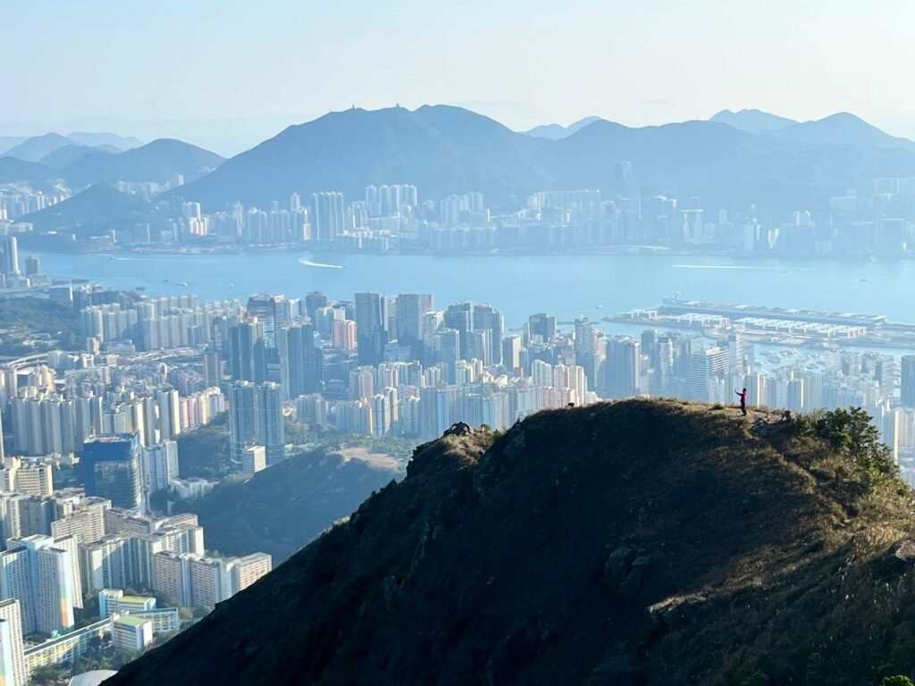Scary trails – Hiking Kowloon Peak and Suicide Cliff over Hong Kong.