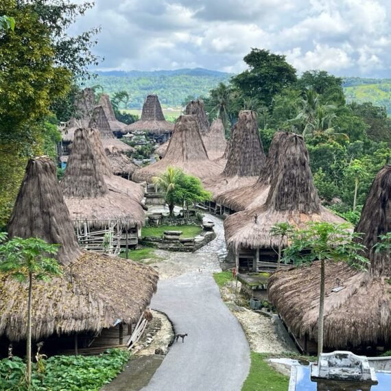 Sumba travel guide – top 12 unique things to see in forgotten Indonesian paradise island.