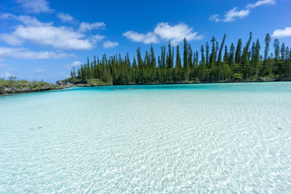 Tropical Island hooping in New Caledonia – Pacific paradise only 2 hours flight from Australia.