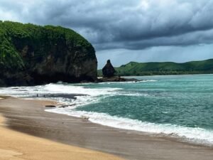 Best things to do in New Caledonia Pacific island closest to heaven.