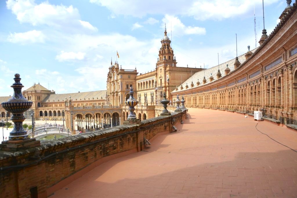 All you need to know about car hire in Spain - Sevilla