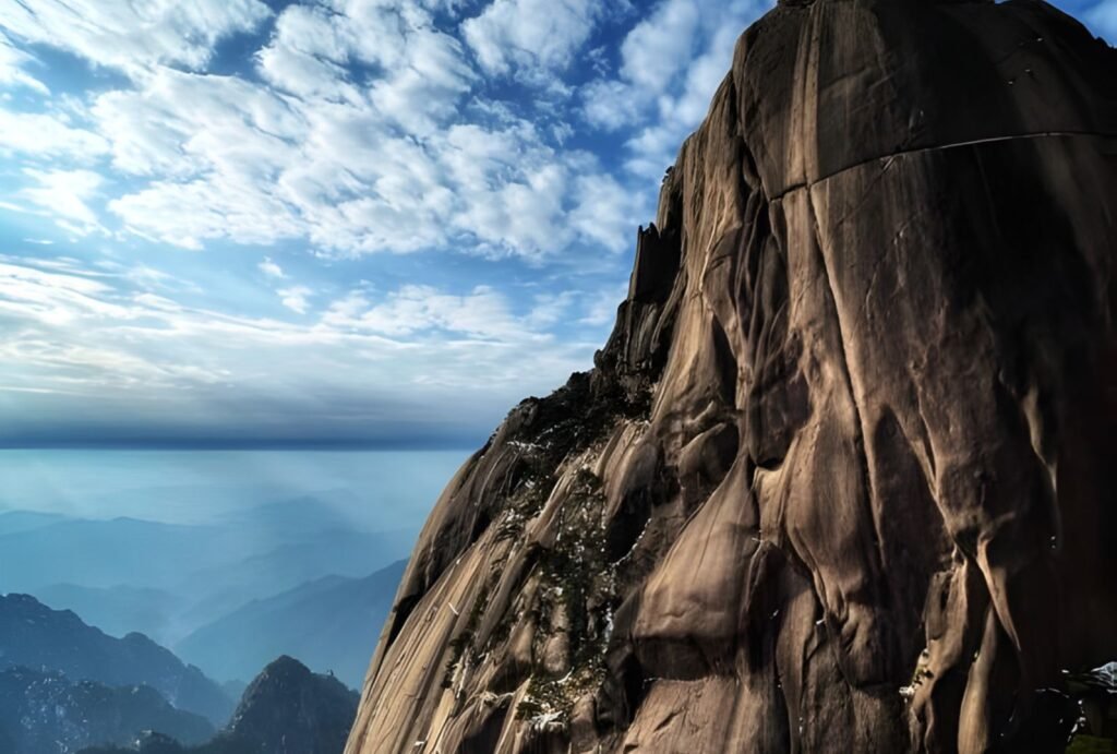 Hiking Huangshan Mountains - the Yellow Mountains China