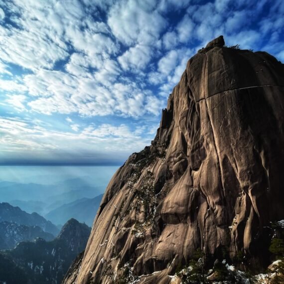 Hiking Huangshan Mountains – Avatar Yellow Mountains Scenic Area in China.