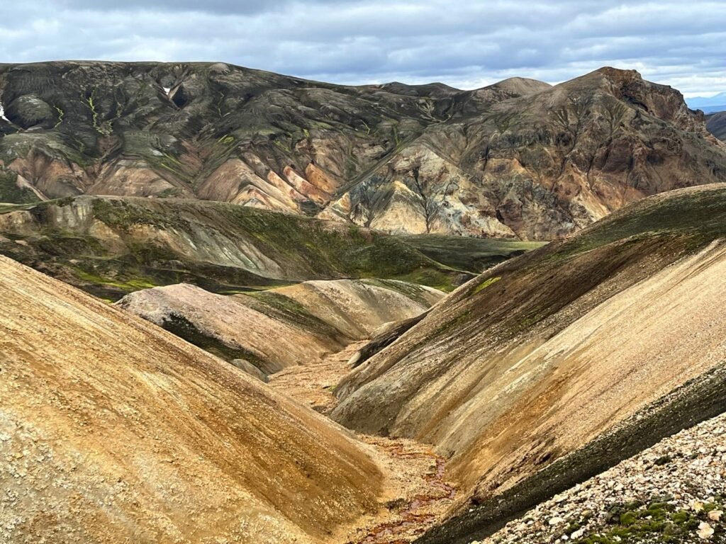 How to prepare for the 4-day Laugavegur trail from Skogar to Landmannalaugar.