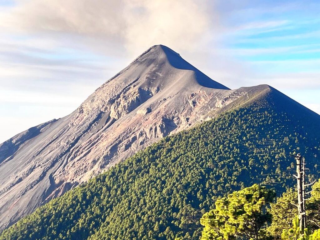 Volcan Acatenango Hike