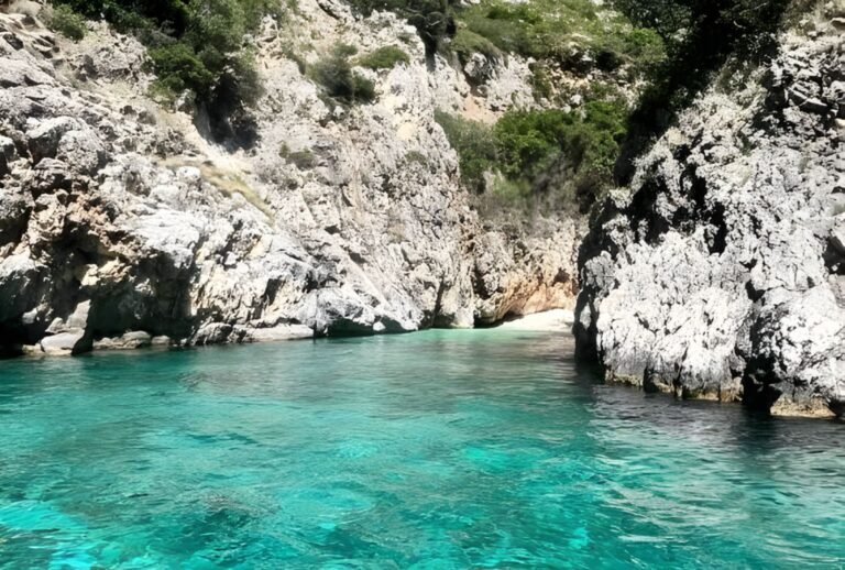 10 days in Albania itinerary.