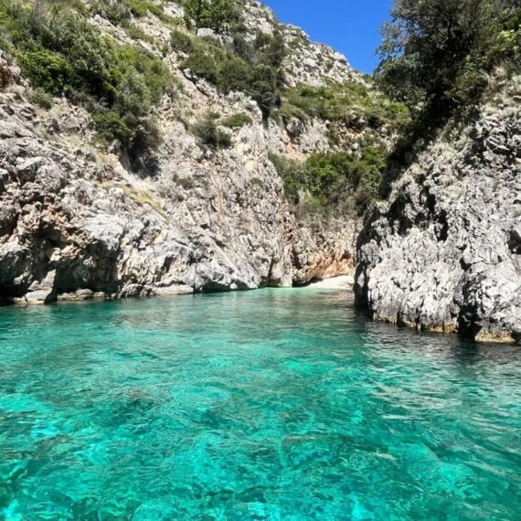 10 days in Albania itinerary.