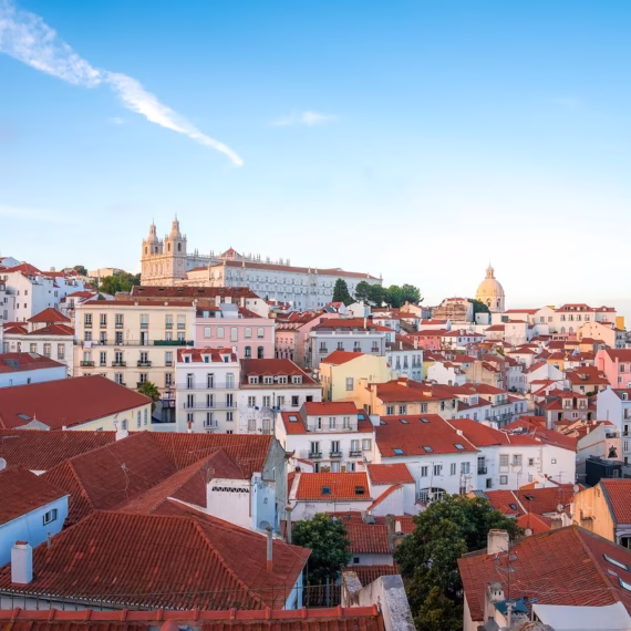 10 spectacular things to do in Lisbon Portugal.