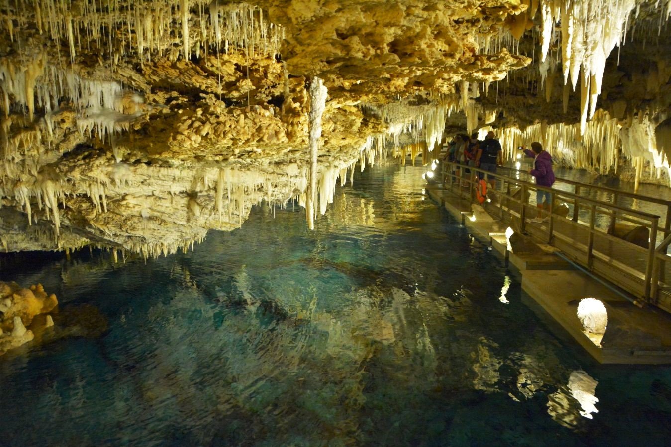 Fantasy Cave - Bermuda Travel Guide