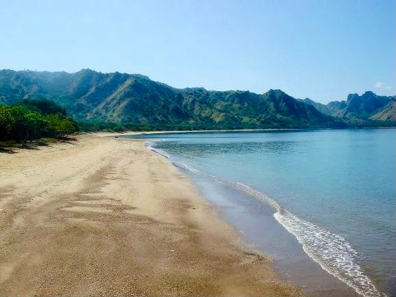 How to get to Komodo Island?