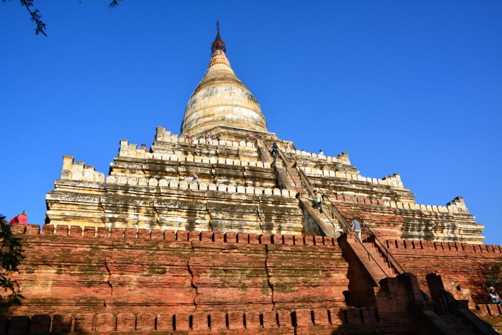 How to visit Bagan?